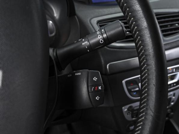 Renault Fluence I Рестайлинг с пробегом 2014 года, цена 849 000 рублей, 158475 км, седан, Автокод Объявления
