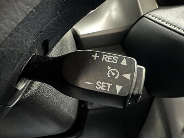 Toyota RAV4 IV (XA40) Рестайлинг с пробегом 2018 года, цена 2 644 990 рублей, 95418 км, внедорожник, Автокод Объявления