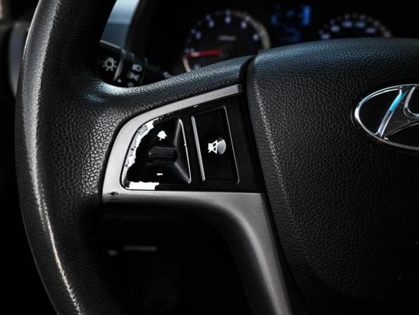 Hyundai Solaris I Рестайлинг с пробегом 2015 года, цена 1 199 000 рублей, 233086 км, седан, Автокод Объявления