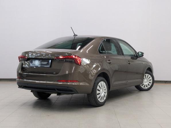 Skoda Rapid II с пробегом 2022 года, цена 1 570 000 рублей, 113621 км, лифтбек, Автокод Объявления