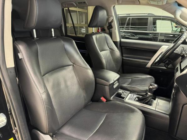 Toyota Land Cruiser Prado 150 Series Рестайлинг 2 с пробегом 2017 года, цена 5 100 000 рублей, 192000 км, внедорожник, Автокод Объявления