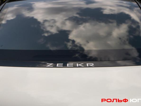 Zeekr 007 с пробегом 2024 года, цена 5 149 000 рублей, 14158 км, седан, Автокод Объявления