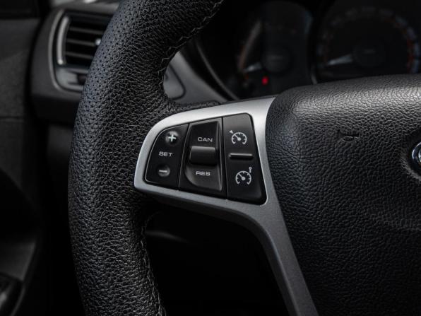Lada (ВАЗ) Vesta I с пробегом 2021 года, цена 890 000 рублей, 107874 км, седан, Автокод Объявления