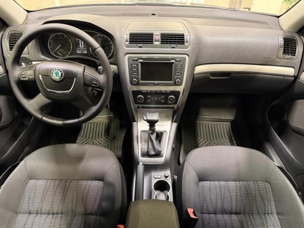 Skoda Octavia II (A5) Рестайлинг с пробегом 2010 года, цена 920 000 рублей, 150417 км, лифтбек, Автокод Объявления