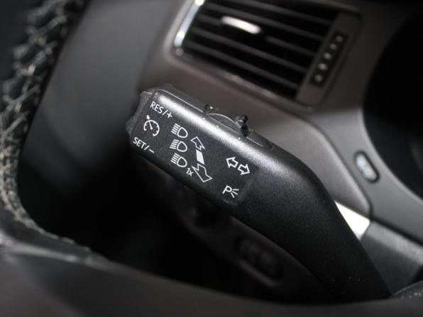 Volkswagen Jetta VI с пробегом 2012 года, цена 1 199 900 рублей, 103105 км, седан, Автокод Объявления