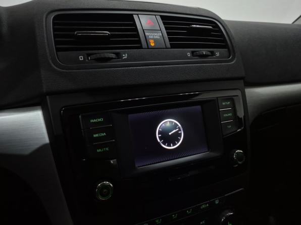 Skoda Yeti I Рестайлинг с пробегом 2017 года, цена 1 320 000 рублей, 194026 км, внедорожник, Автокод Объявления
