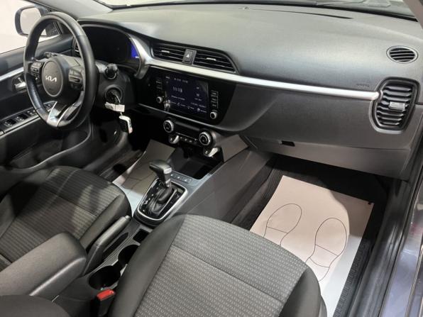 Kia Rio IV Рестайлинг с пробегом 2021 года, цена 1 615 000 рублей, 86746 км, седан, Автокод Объявления