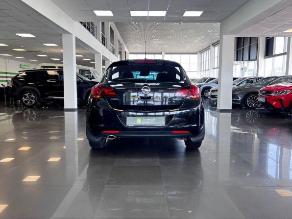 Opel Astra J с пробегом 2011 года, цена 695 000 рублей, 240000 км, хэтчбек, Автокод Объявления