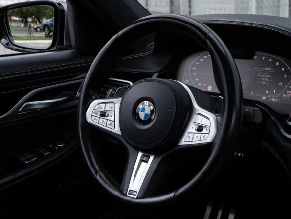 BMW 7 серии VI (G11/G12) Рестайлинг с пробегом 2019 года, цена 8 560 000 рублей, 88991 км, седан, Автокод Объявления