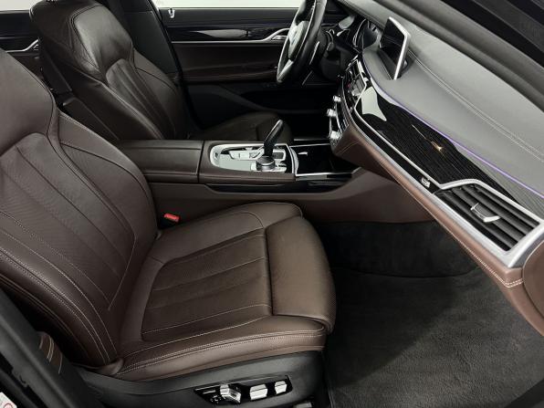 BMW 7 серии VI (G11/G12) с пробегом 2018 года, цена 4 250 000 рублей, 128202 км, седан, Автокод Объявления