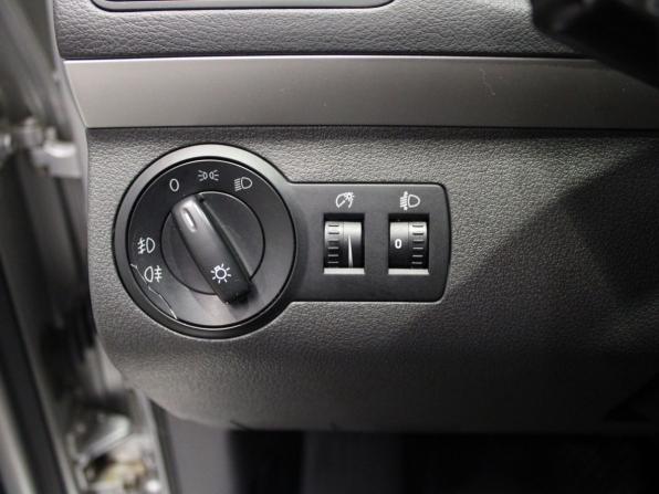 Volkswagen Touran I Рестайлинг 2 с пробегом 2011 года, цена 556 000 рублей, 270000 км, компактвэн, Автокод Объявления