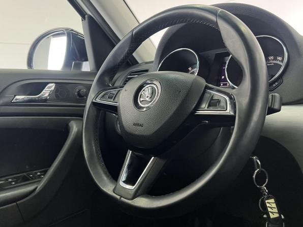 Skoda Yeti I Рестайлинг с пробегом 2016 года, цена 1 415 000 рублей, 127589 км, внедорожник, Автокод Объявления