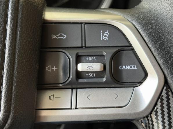 Toyota Land Cruiser 200 Series Рестайлинг 1 с пробегом 2015 года, цена 4 280 000 рублей, 161000 км, внедорожник, Автокод Объявления