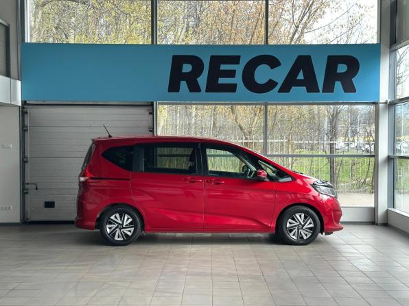 Honda Freed II с пробегом 2018 года, цена 1 610 000 рублей, 67117 км, компактвэн, Автокод Объявления