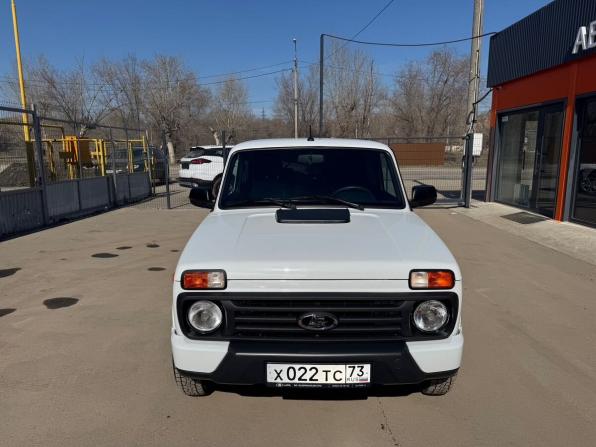 Lada (ВАЗ) Niva Legend с пробегом 2024 года, цена 909 900 рублей, 4000 км, внедорожник, Автокод Объявления