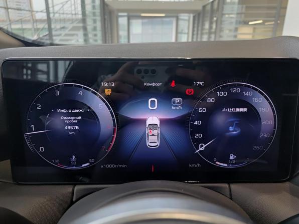 Hongqi HS3 с пробегом 2024 года, цена 2 878 000 рублей, 43558 км, внедорожник, Автокод Объявления