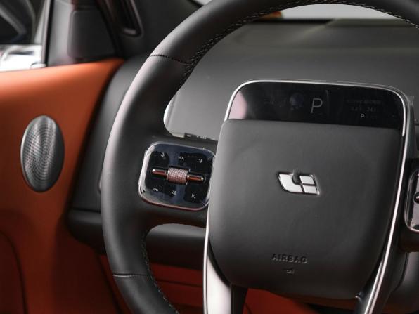 Новый Li Auto (Lixiang) L9 I Рестайлинг 2025 года, цена 11 890 000 рублей, внедорожник, Автокод Объявления