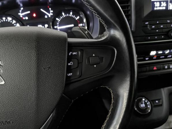 Peugeot Traveller I с пробегом 2019 года, цена 2 920 000 рублей, 72906 км, минивэн, Автокод Объявления