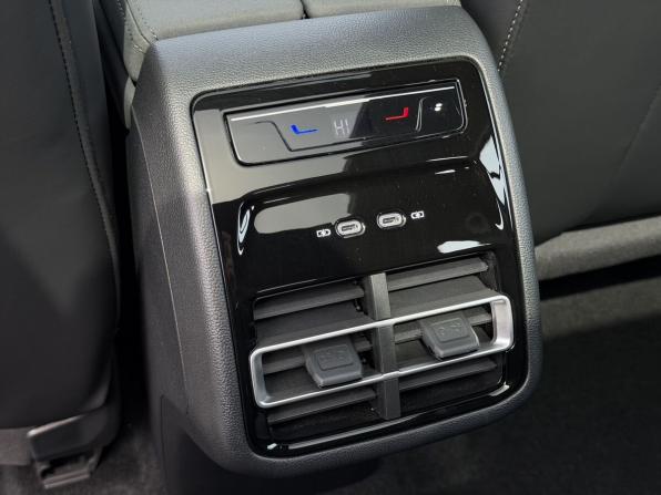 Volkswagen Tiguan III (China Market) с пробегом 2026 года, цена 4 600 000 рублей, 30 км, внедорожник, Автокод Объявления