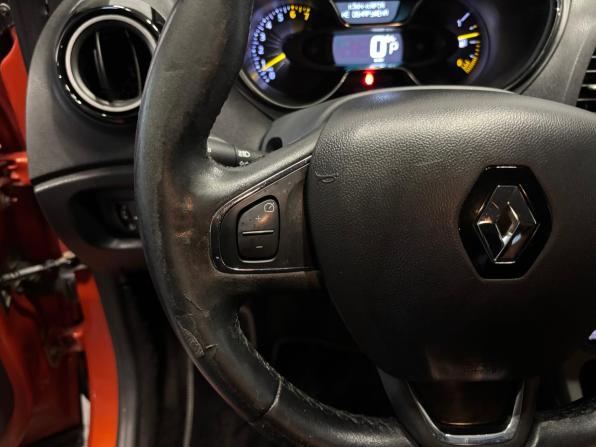 Renault Kaptur I с пробегом 2016 года, цена 1 299 000 рублей, 108342 км, внедорожник, Автокод Объявления