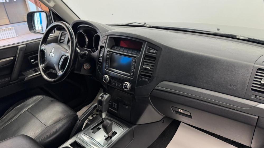 Mitsubishi Pajero IV Рестайлинг 1 Киров  - изображение 20