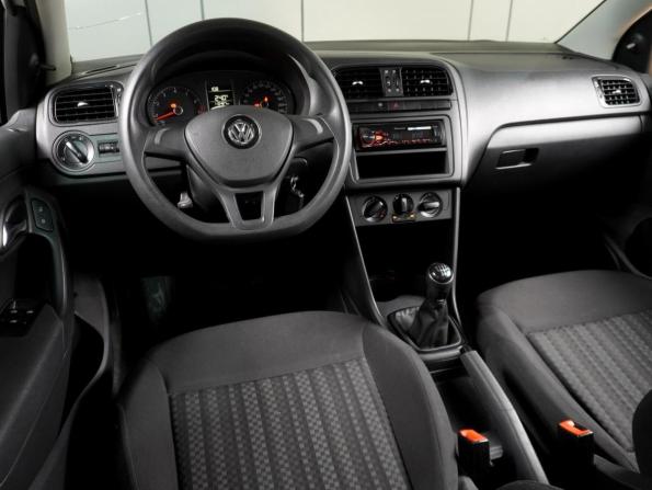 Volkswagen Polo V Рестайлинг с пробегом 2015 года, цена 999 000 рублей, 110487 км, седан, Автокод Объявления