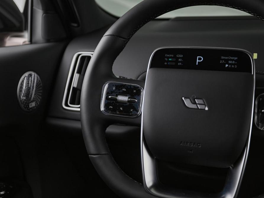 Li Auto (Lixiang) L9 I Рестайлинг Москва  - изображение 17