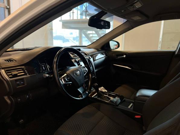 Toyota Camry VII (XV50) Рестайлинг с пробегом 2017 года, цена 1 798 400 рублей, 230312 км, седан, Автокод Объявления