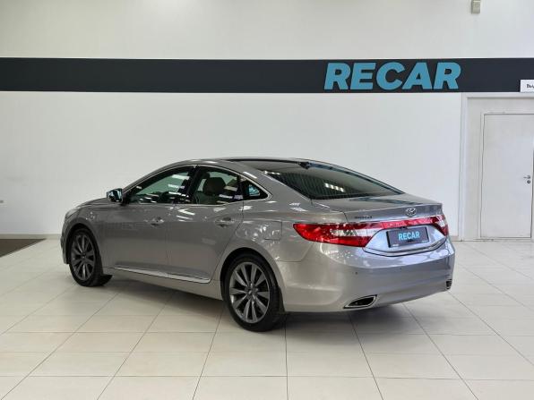 Hyundai Grandeur V с пробегом 2012 года, цена 1 590 000 рублей, 131336 км, седан, Автокод Объявления