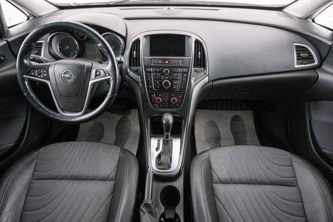 Opel Astra J Рестайлинг с пробегом 2014 года, цена 929 000 рублей, 173000 км, седан, Автокод Объявления