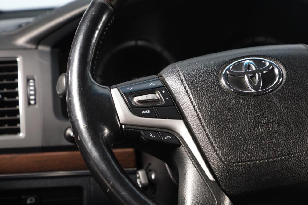 Toyota Land Cruiser 200 Series Рестайлинг 2 Новосибирск  - изображение 13