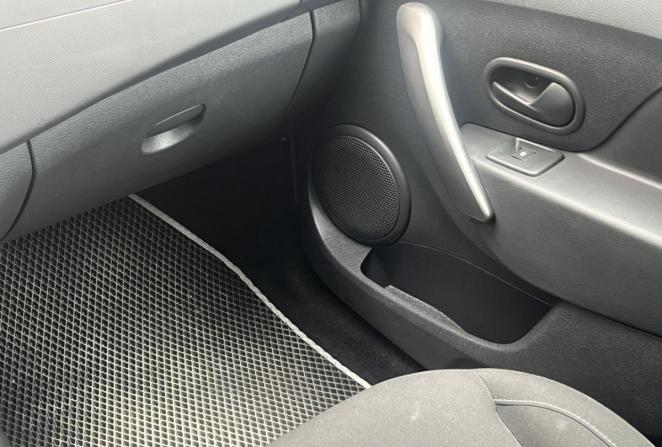 Renault Sandero II с пробегом 2015 года, цена 790 000 рублей, 177812 км, хэтчбек, Автокод Объявления