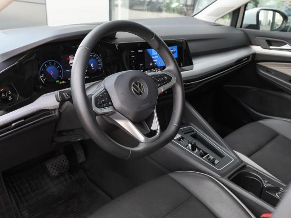 Volkswagen Golf VIII с пробегом 2022 года, цена 2 498 000 рублей, 76869 км, хэтчбек, Автокод Объявления