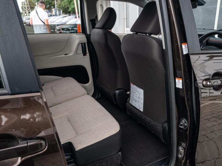 Toyota Sienta II Краснодар  - изображение 13