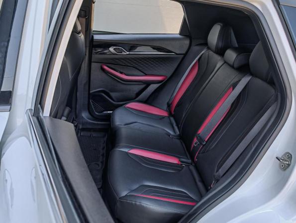 Geely Coolray I Рестайлинг с пробегом 2023 года, цена 2 010 000 рублей, 21076 км, внедорожник, Автокод Объявления