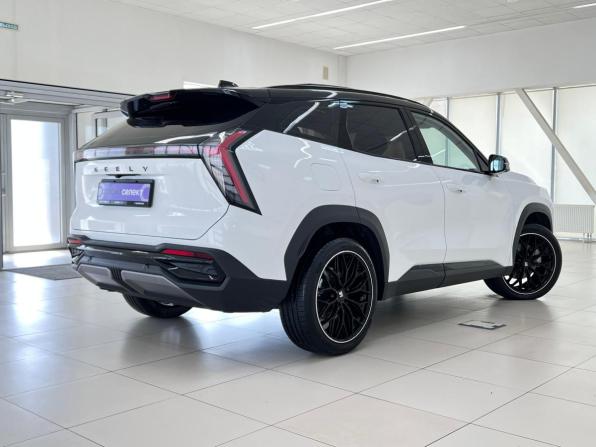 Geely Atlas II с пробегом 2024 года, цена 3 040 000 рублей, 30174 км, внедорожник, Автокод Объявления