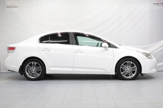 Toyota Avensis III с пробегом 2011 года, цена 1 099 000 рублей, 198213 км, седан, Автокод Объявления