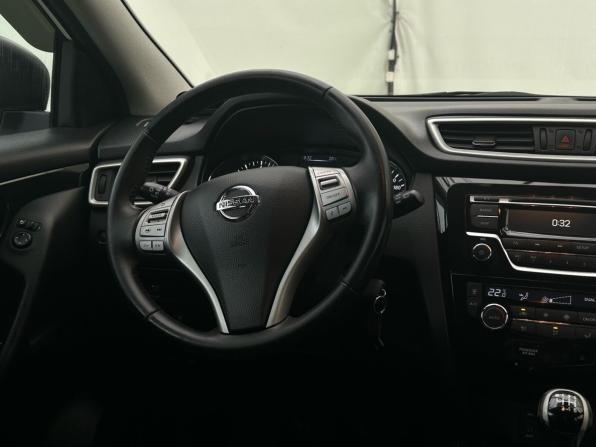 Nissan Qashqai II с пробегом 2015 года, цена 1 114 000 рублей, 203878 км, внедорожник, Автокод Объявления