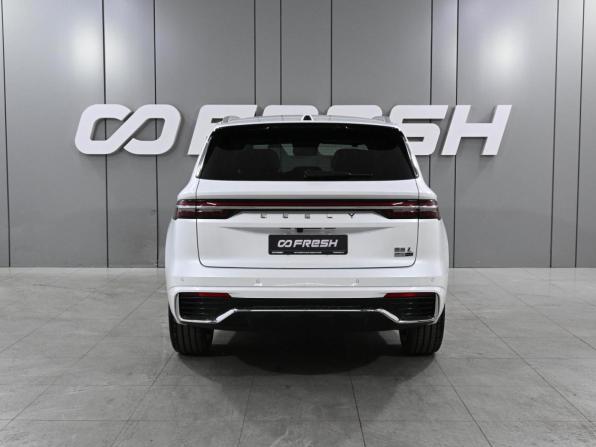 Geely Monjaro I Рестайлинг 2 с пробегом 2026 года, цена 4 299 000 рублей, 38 км, внедорожник, Автокод Объявления