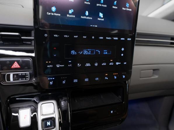 Hyundai Staria I с пробегом 2025 года, цена 8 600 000 рублей, 2846 км, минивэн, Автокод Объявления