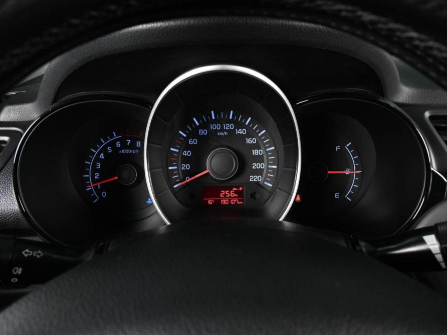 Kia Rio III Ростов-на-Дону  - изображение 16