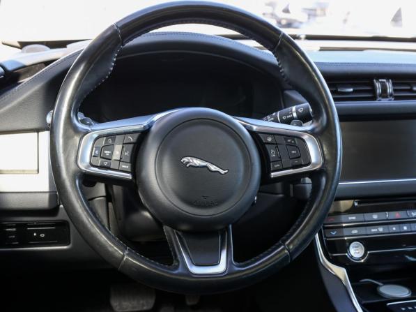 Jaguar XF II с пробегом 2018 года, цена 2 650 000 рублей, 126897 км, седан, Автокод Объявления