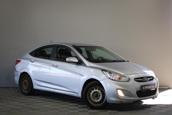 Hyundai Solaris I с пробегом 2013 года, цена 800 000 рублей, 210250 км, седан, Автокод Объявления