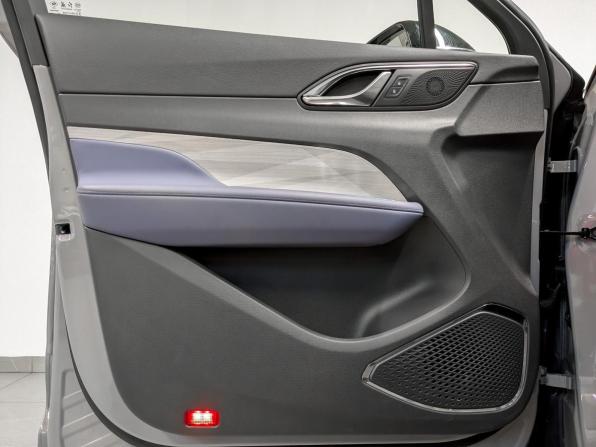 Hongqi HS3 с пробегом 2024 года, цена 2 950 000 рублей, 16944 км, внедорожник, Автокод Объявления