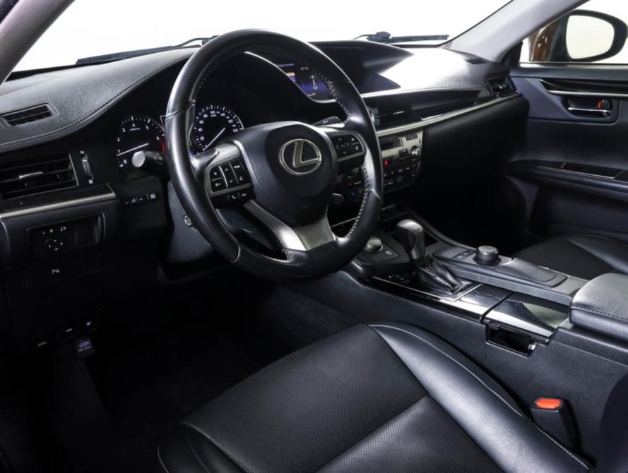 Lexus ES VI Рестайлинг Москва  - изображение 15
