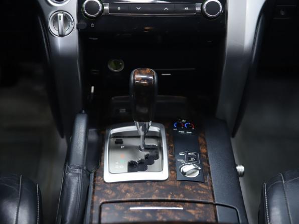 Toyota Land Cruiser 200 Series Рестайлинг 1 с пробегом 2014 года, цена 4 250 000 рублей, 335266 км, внедорожник, Автокод Объявления