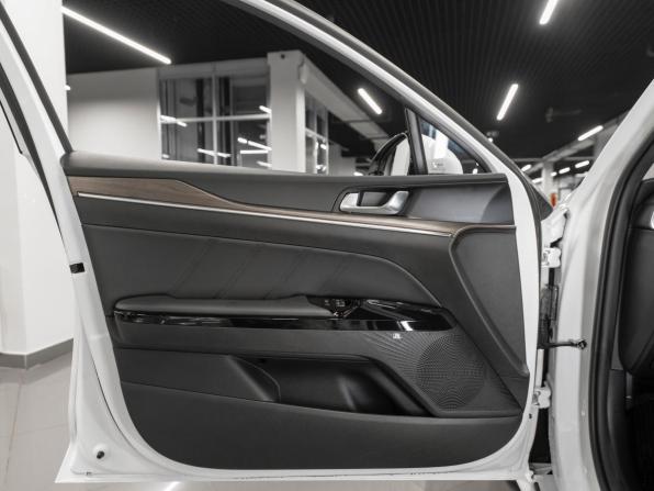 Kia K5 III с пробегом 2025 года, цена 3 920 000 рублей, 12 км, седан, Автокод Объявления