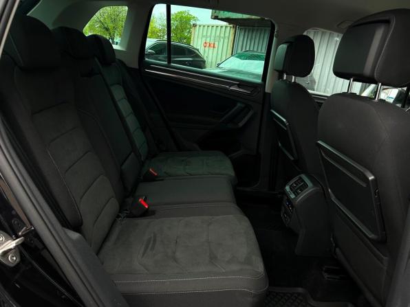 Volkswagen Tiguan II с пробегом 2018 года, цена 2 465 800 рублей, 75056 км, внедорожник, Автокод Объявления