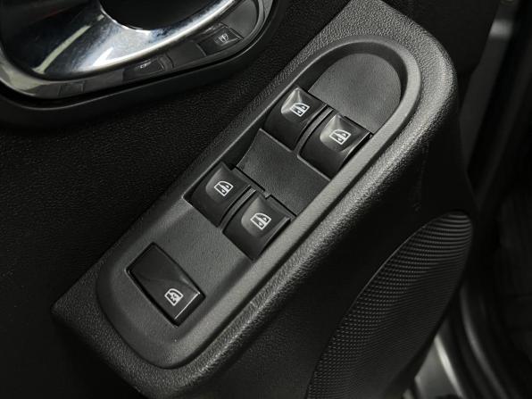 Renault Duster I Рестайлинг с пробегом 2020 года, цена 1 799 000 рублей, 94000 км, внедорожник, Автокод Объявления