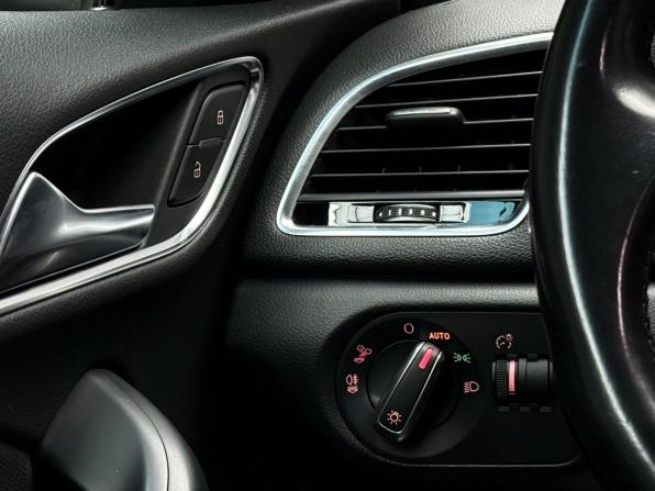 Audi Q3 I (8U) Рестайлинг с пробегом 2015 года, цена 1 879 000 рублей, 160784 км, внедорожник, Автокод Объявления